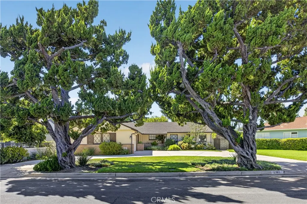 5961 Hillview Park, Valley Glen, CA — listing photo 1