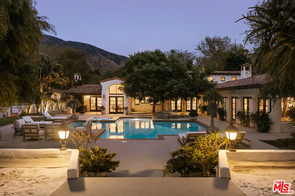 3211 Retreat Court, Malibu, CA — listing photo 1