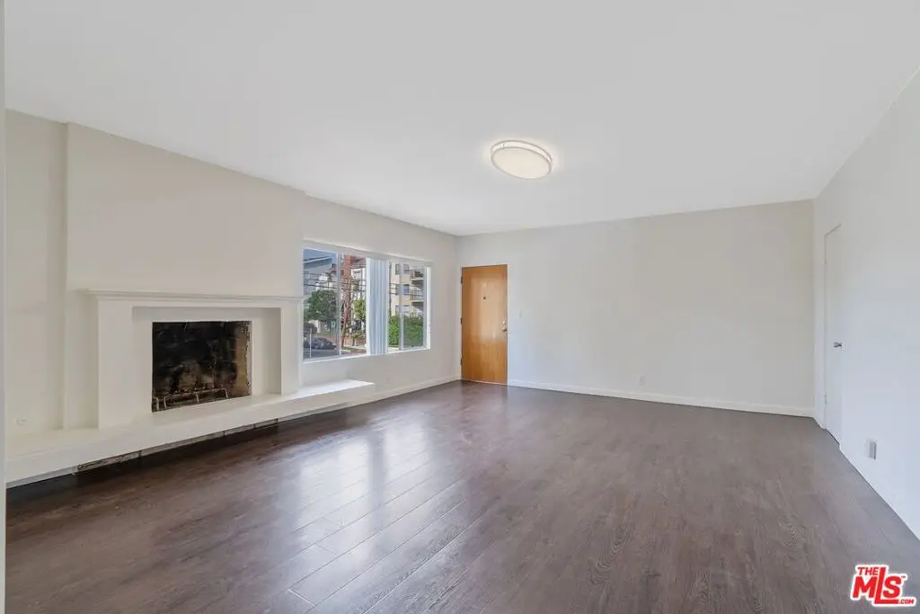 Condominium for rent at 1301 S Saltair Avenue 3, Los Angeles, CA featuring 3 beds and 2 baths