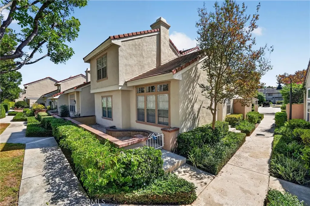 50 Georgetown 37, Irvine, CA — listing photo 1