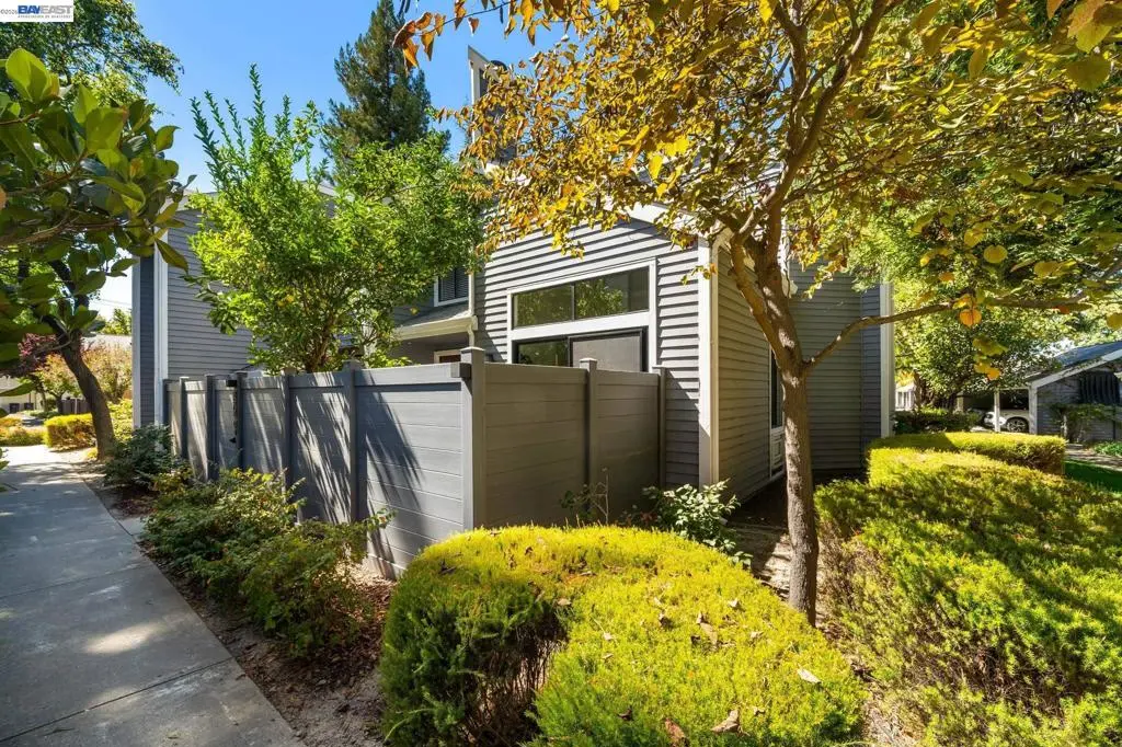 5375 Black Ave 1, Pleasanton, CA — listing photo 1