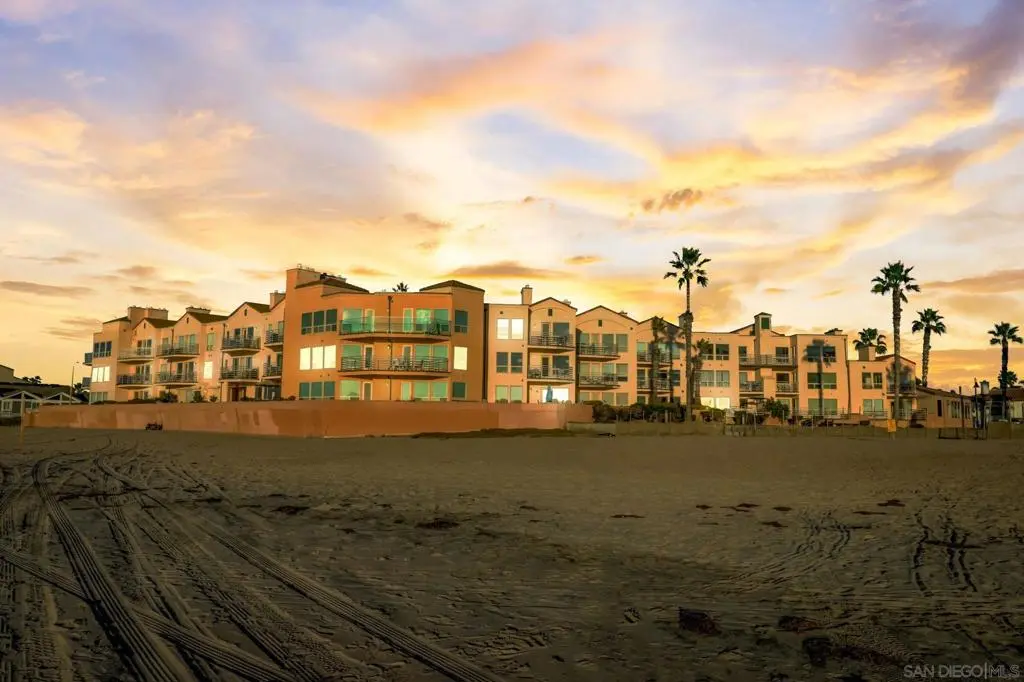 714 Seacoast 104, Imperial Beach, CA — listing photo 1