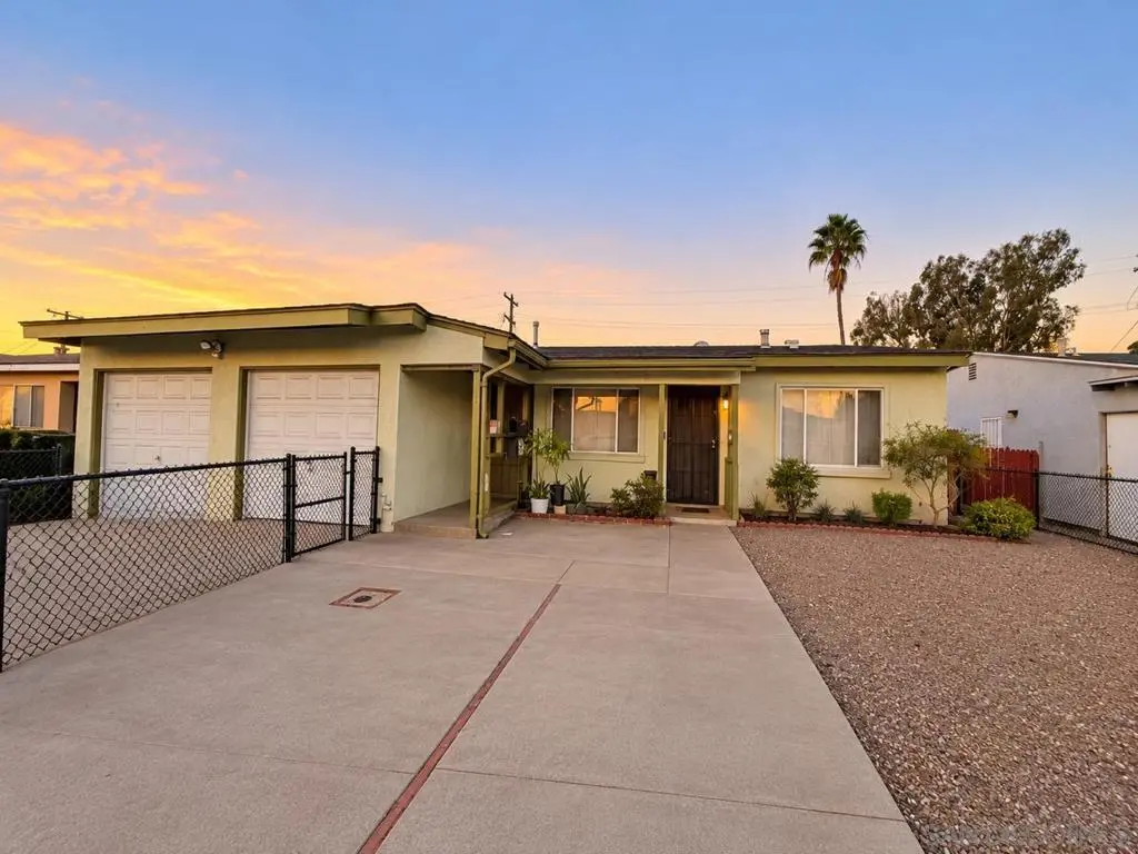 Single Family Residence for rent at 732 Jefferson Ave A, Chula Vista, CA featuring 2 beds and 1 bath