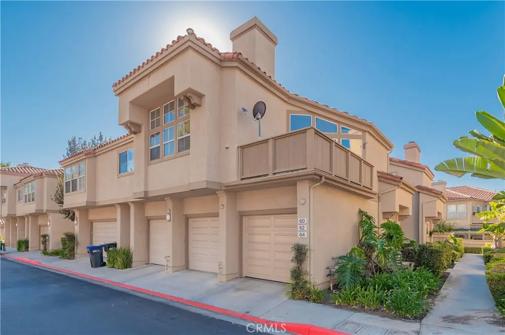60 Magellan Aisle, Irvine, CA — listing photo 1