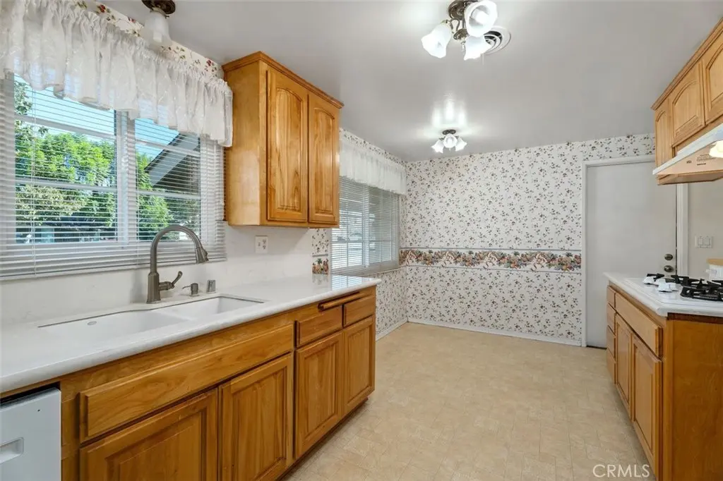 2736 E Coolidge, Orange, CA — listing photo 1