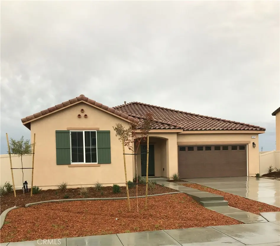 Residential Lease for rent at 1571 Misty Meadow Lane, San Jacinto, Riverside County, CA featuring 4 beds and 2 baths