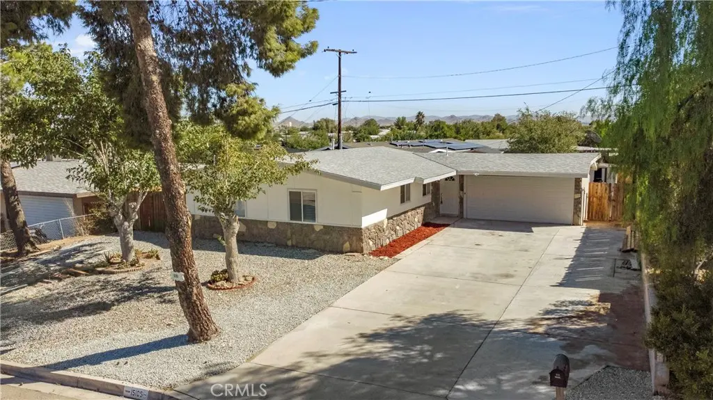 15105 Condor, Victorville, CA — listing photo 1