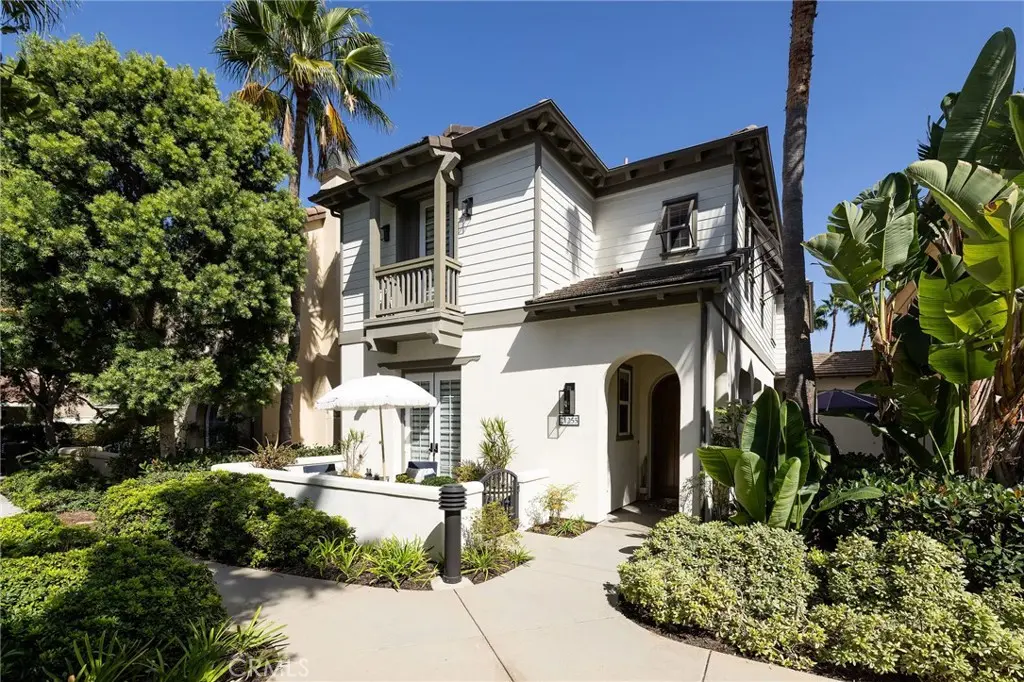 21255 Lorca Circle, Huntington Beach, CA — listing photo 1