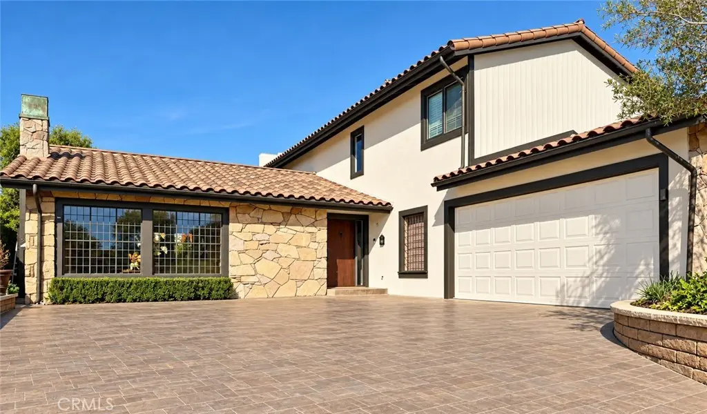 3521 Aquarius Drive, Huntington Beach, CA — listing photo 1