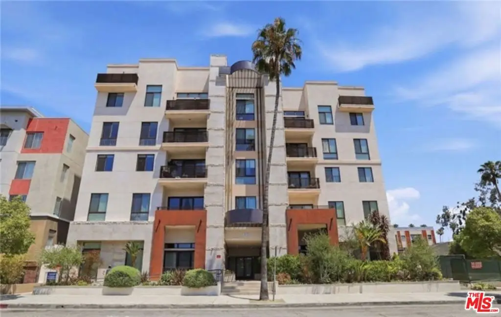 118 S Kenwood Street 407, Glendale, CA — listing photo 1