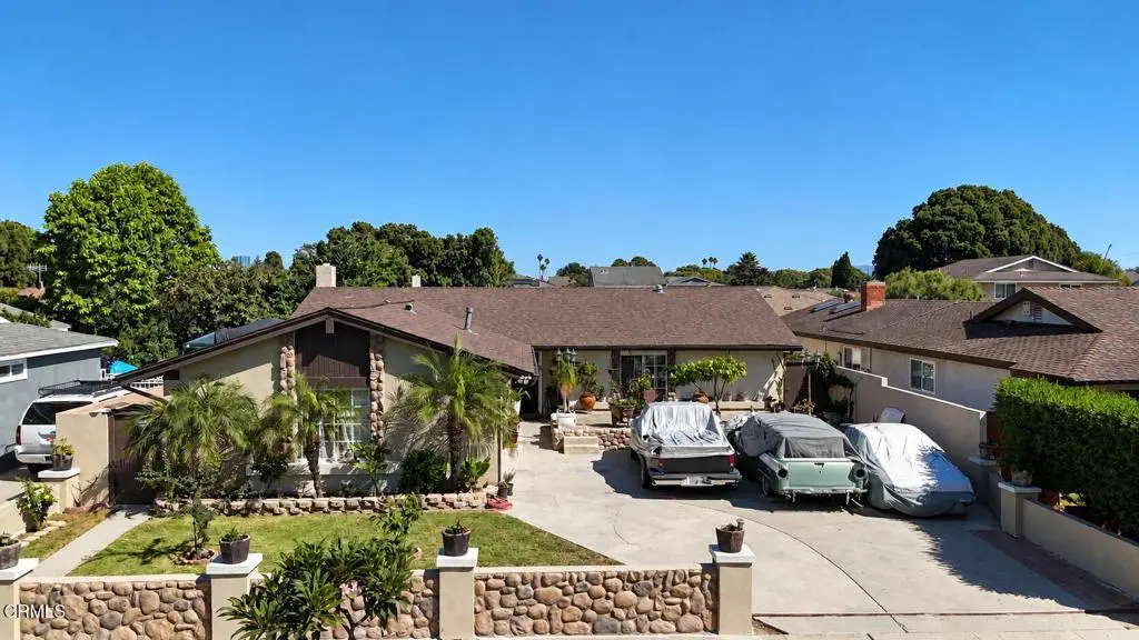 Single Family Residence for sale at 2040 Rhonda Street, Oxnard, CA featuring 4 beds and 3 baths
