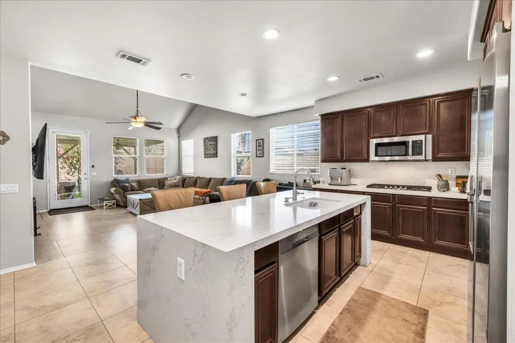37363 Stratford Street, Indio, CA — listing photo 1