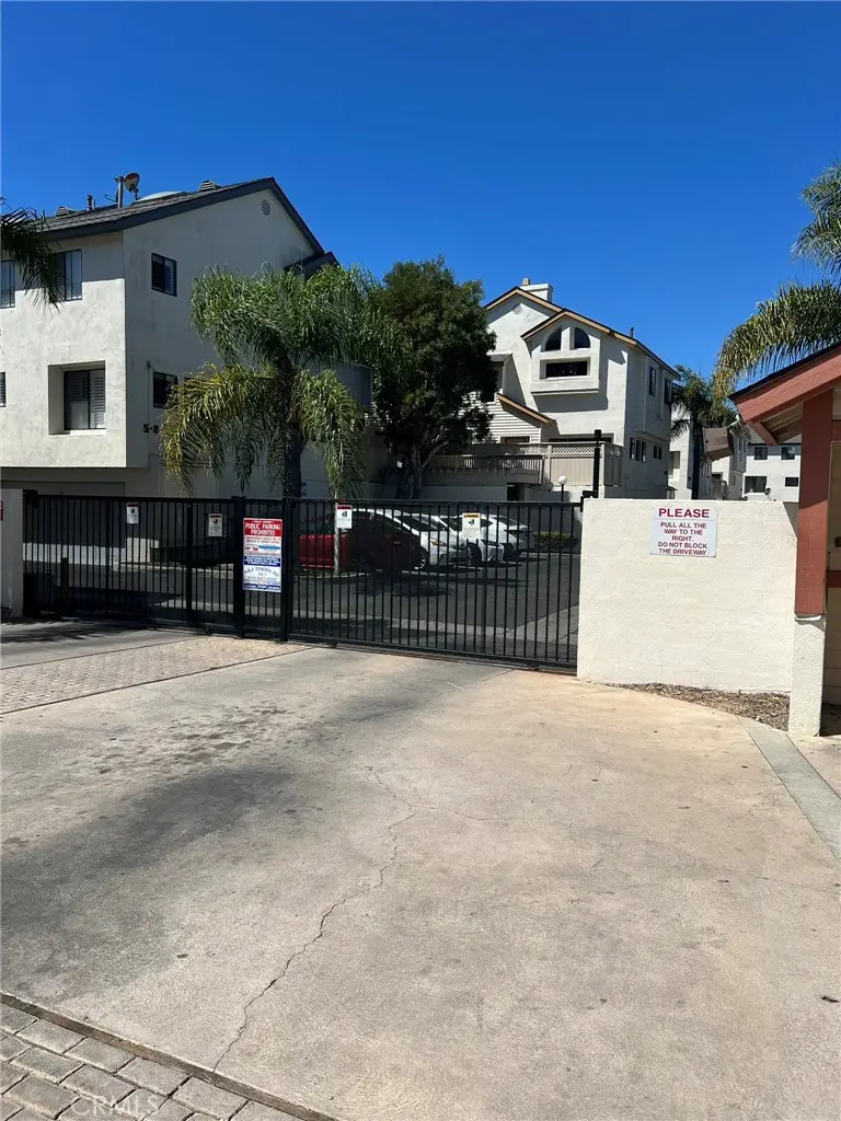 15111 Freeman Avenue 35, Lawndale, CA — listing photo 1