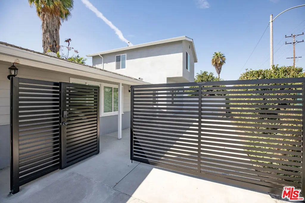 713 S Lake Street, Burbank, CA — listing photo 1