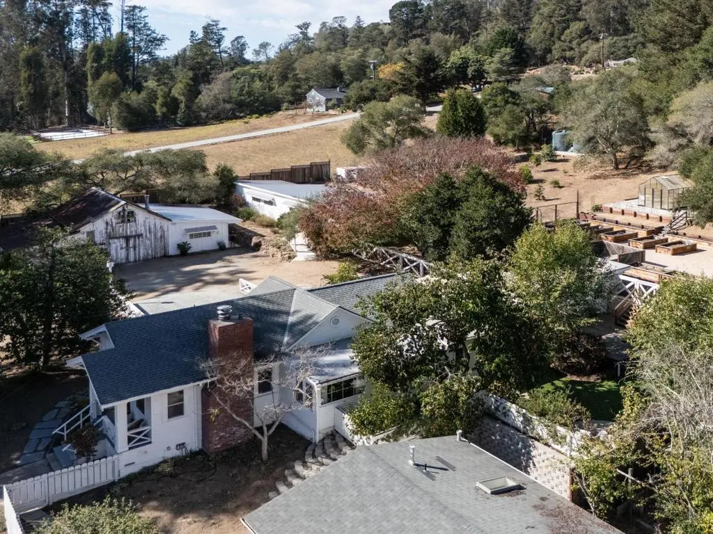 5752 Freedom Boulevard, Aptos, CA — listing photo 1