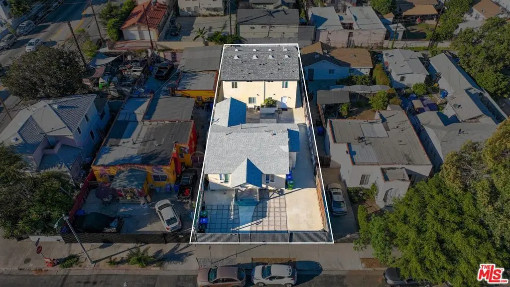 1375 W 37th Drive, Los Angeles, CA — listing photo 1