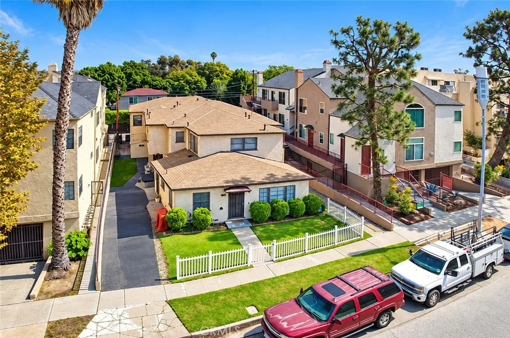 2526 S Centinela Avenue, Los Angeles, CA — listing photo 1