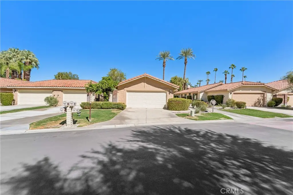 132 Gran Via, Palm Desert, CA — listing photo 1