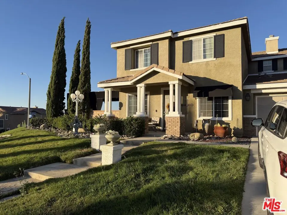 2409 Foxglove Court, Palmdale, CA — listing photo 1