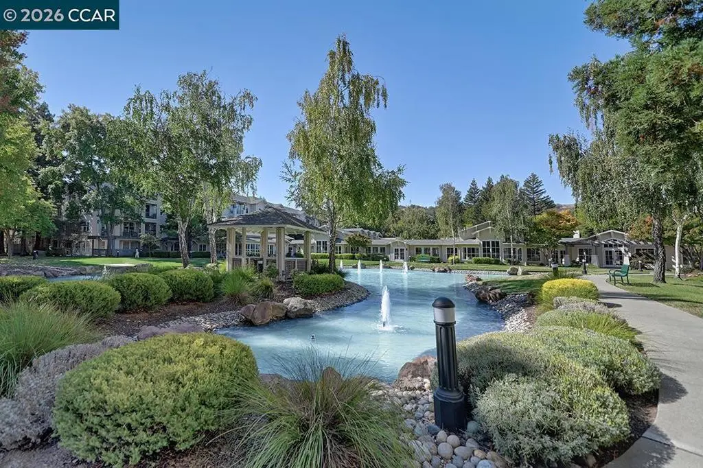 1860 Tice Creek Dr 1218, Walnut Creek, CA — listing photo 1
