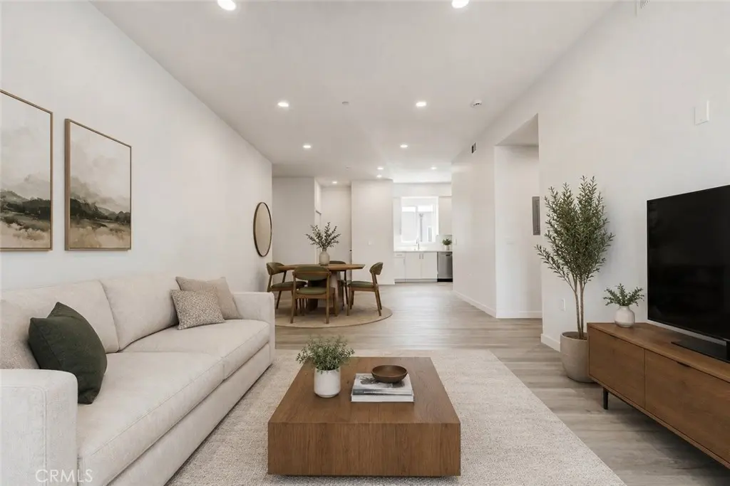 14810 Delano Street 304, Van Nuys, CA — listing photo 1