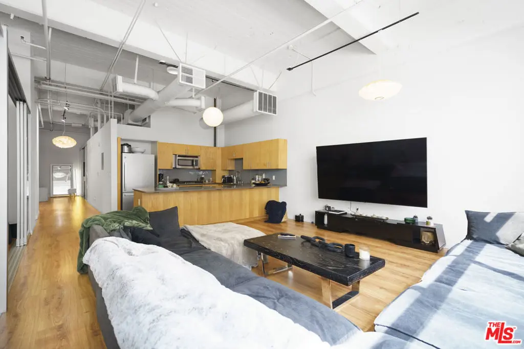 Condominium for sale at 1130 S Flower Street 215, Los Angeles, CA featuring 1 bed and 2 baths