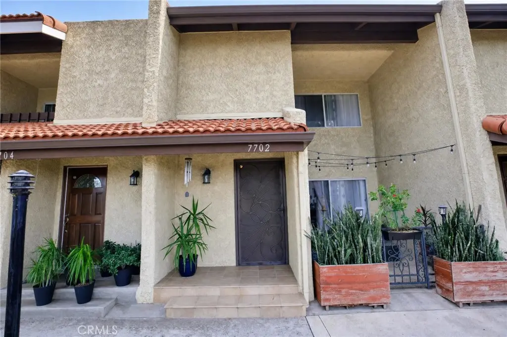 7702 Via Napoli 66, Burbank, CA — listing photo 1
