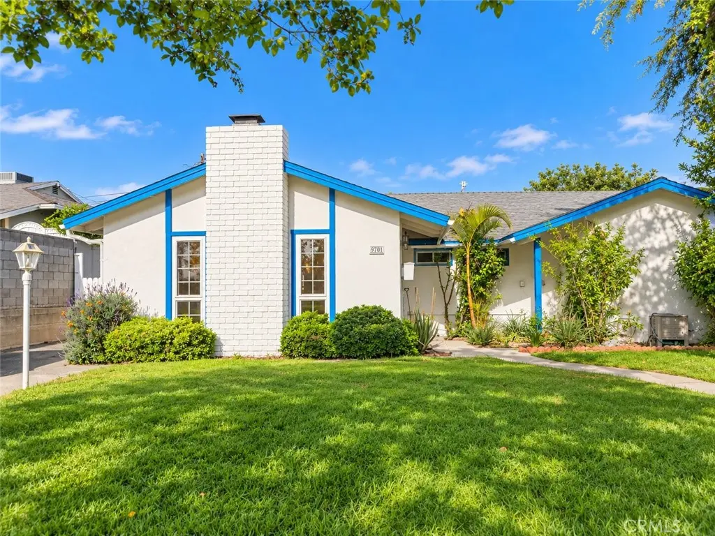 970 Pepperhill, Pasadena, CA — listing photo 1