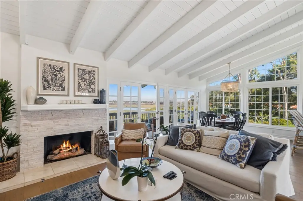 424 Vista Grande, Newport Beach, CA — listing photo 1