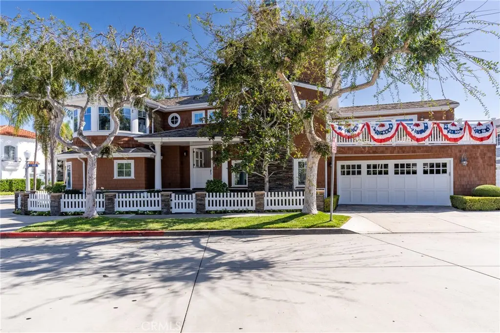 1701 E Balboa, Newport Beach, CA — listing photo 1