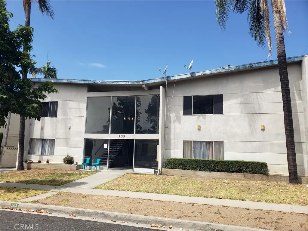 505 S 1st 6, Covina, CA — listing photo 1