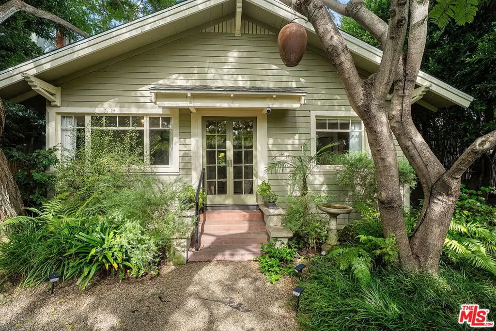 935 Palms Boulevard, Venice, CA — listing photo 1