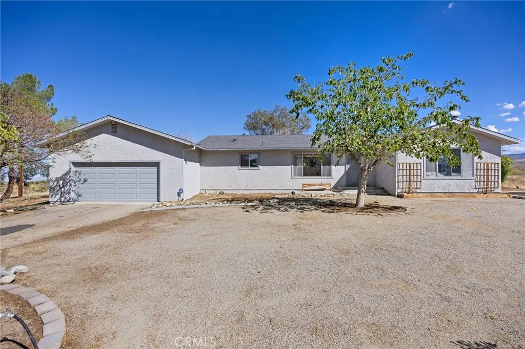 33036 E 165th Street, Llano, CA — listing photo 1