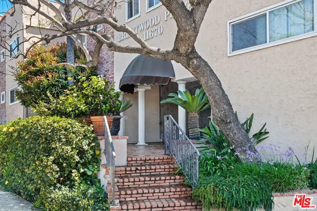 11670 W Sunset Boulevard 109, Los Angeles, CA — listing photo 1