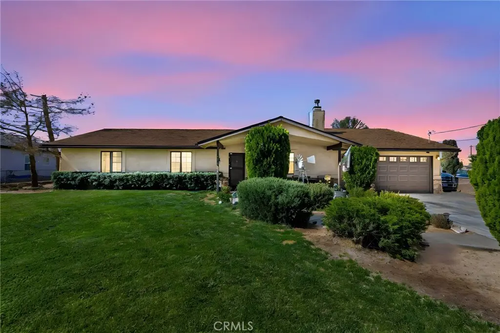 8090 Corona, Hesperia, CA — listing photo 1