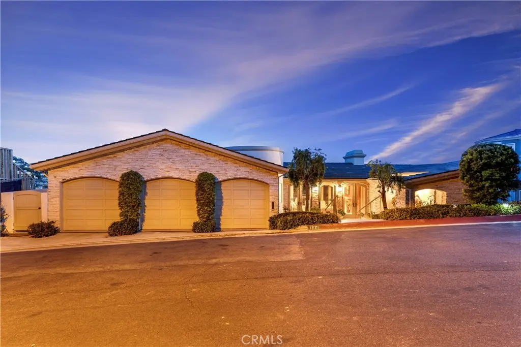 1221 Emerald Bay, Laguna Beach, CA — listing photo 1