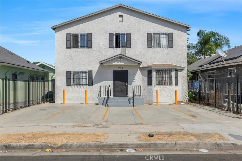 211 E 55th Street, Los Angeles, CA — listing photo 1