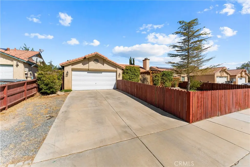 3331 Kellie Ave, Rosamond, CA — listing photo 1