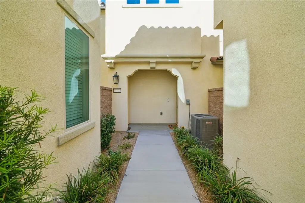 Condominium for sale at 5254 Wildflower, Fontana, CA featuring 3 beds and 2 baths