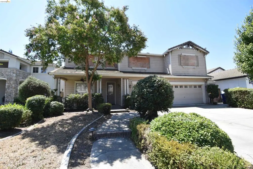 Single Family Residence for sale at 1912 Sunflower Ct, Modesto, CA featuring 3 beds and 3 baths