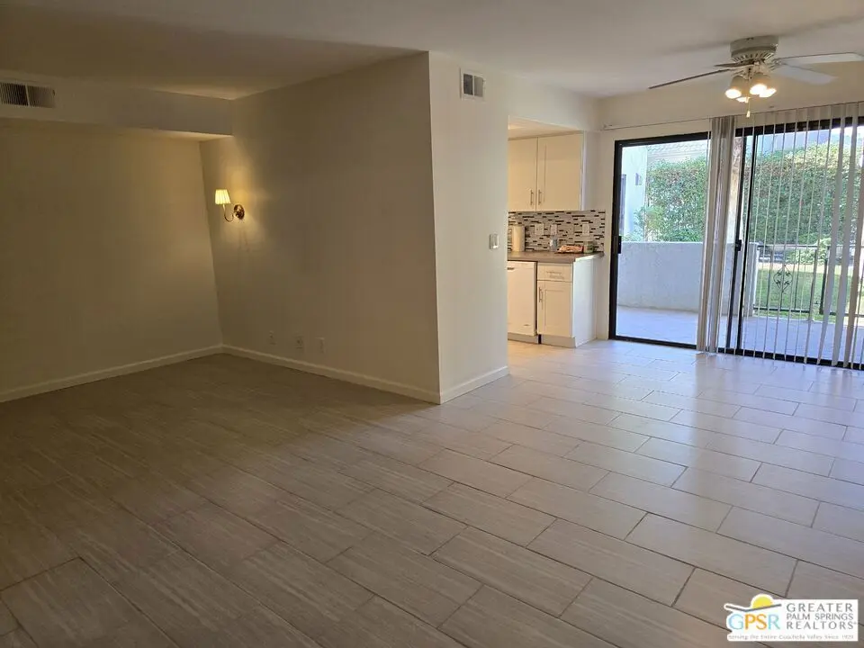 5301 E Waverly Drive 219, Palm Springs, CA — listing photo 1