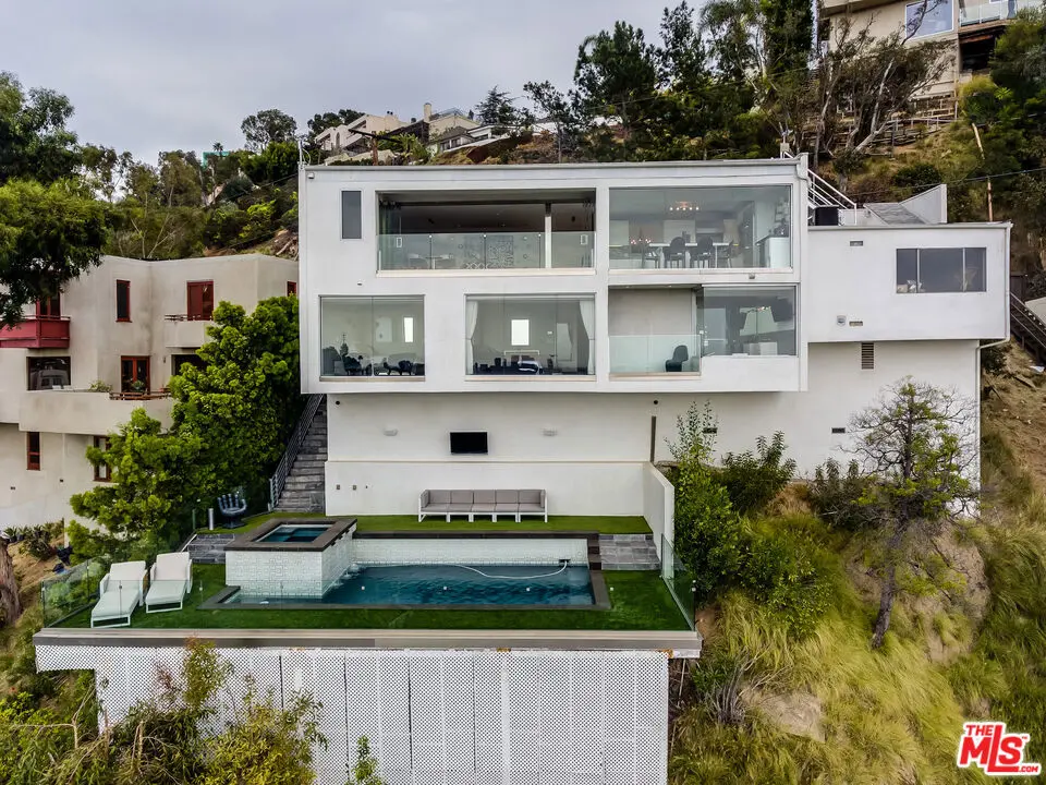 8620 Hillside Avenue, West Hollywood, CA — listing photo 1