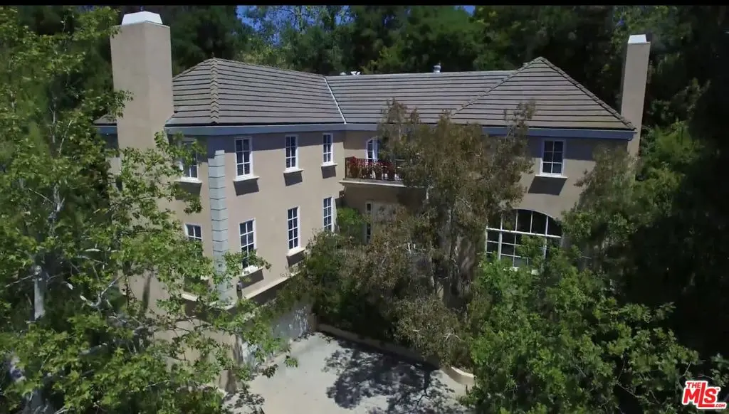 Single Family Residence for rent at 898 N Bundy Drive, Los Angeles, CA featuring 6 beds and 6 baths