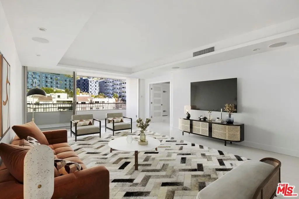 1100 Alta Loma Road 1002, West Hollywood, CA — listing photo 1
