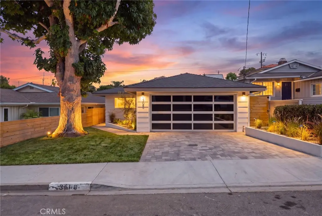 Single Family Residence for sale at 3508 Maple, Manhattan Beach, CA featuring 3 beds and 2 baths