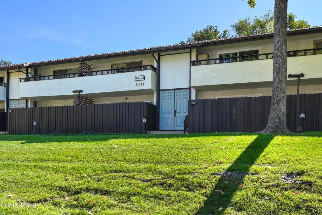 31577 Lindero Canyon Road 10, Westlake Village, CA — listing photo 1