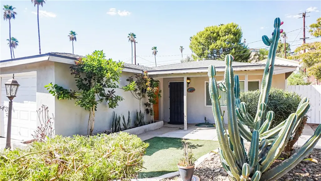 7353 Pontoosuc, Riverside, CA — listing photo 1