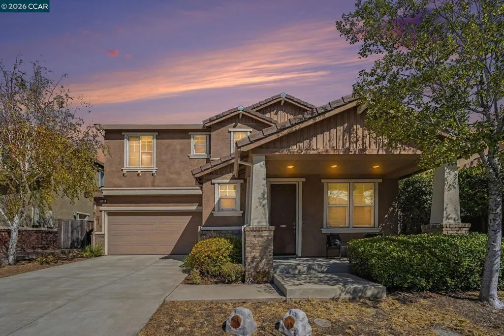 Single Family Residence for sale at 1043 Ashbridge Bay Dr, Pittsburg, CA featuring 3 beds and 3 baths