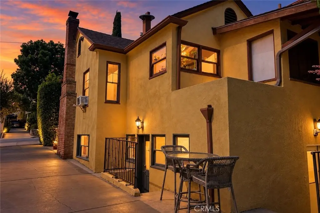 940 Hilldale Ave, West Hollywood, CA — listing photo 1