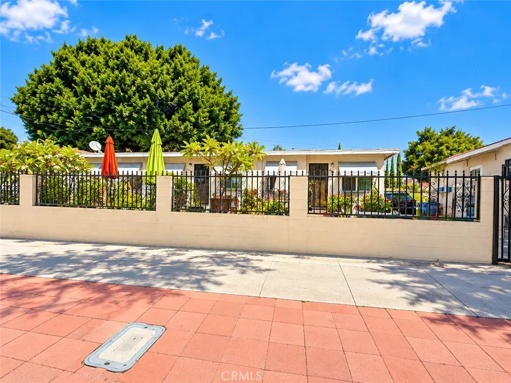 2111 Bird Street, Los Angeles, CA — listing photo 1